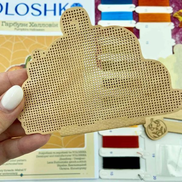 Гарбузи Хелловін з серії "Хелловін" Набір для вишивання хрестом на дерев'яній основі VOLOSHKA VW_011 VW_011 фото