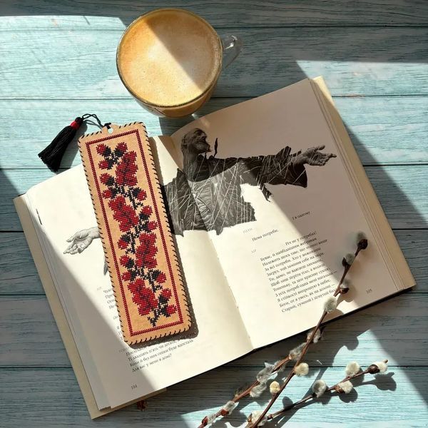 Закладка &ndash; Дубки Набір для вишивання нитками на крафтовому картоні Wonderland Сrafts WLZ-005 WLZ-005 фото
