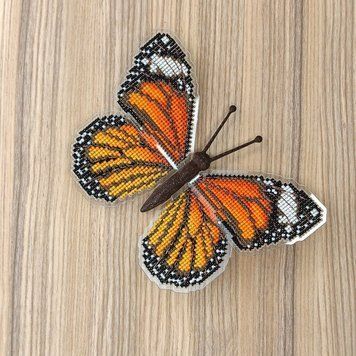 Danaus genutia. Метелик Набір для вишивання хрестиком ArtInspirate BUT-01 BUT-01 фото